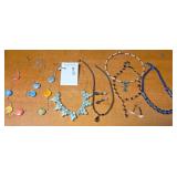 J1 - MIXED LOT OF COSTUME JEWELRY (21)