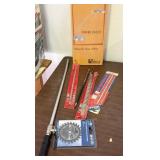 J1 - TABLE LAMP, SAW BLADES (G86)