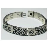A HEAVY STERLING SILVER 8 INCH BRACELET 55.80GRS