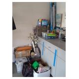 J2 - MIXED LOT OF HOUSEHOLD ITEMS (G32)
