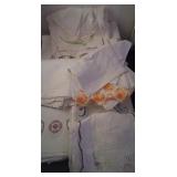 J2 - MIXED VINTAGE TABLE LINENS (N35)