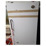 J2 - WHITE-WESTINGHOUSE UPRIGHT FREEZER