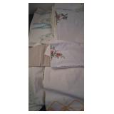 J2 - VINTAGE EMBROIDERED LINENS (N36)