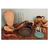 J2 - VINTAGE VASES & COLLECTIBLES (M62)