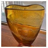 J2 - AMBER ART GLASS VASE (M35)