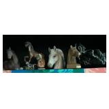 J2 - LOT OF HORSE FIGURINES (P8)