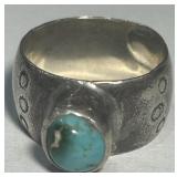 STERLING SILVER TURQUOISE RING 8.5 GRS