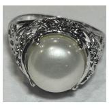 STERLING SILVER PEARL RING 5 GRS