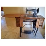 14 - ANTIQUE FREE SEWING MACHINE WITH CABINET