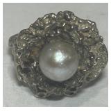 STERLING SILVER VINTAGE PEARL RING 7 GRS
