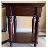 15 - TRADITIONAL STYLE WOODEN SIDE TABLE