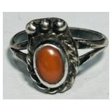 STERLING SILVER CORAL RING 2.9 GRS
