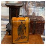 11 - DECORATIVE BOXES & STAND