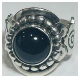 STERLING SILVER ONYX RING 12.1 GRS