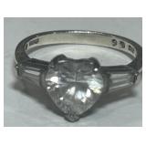 STERLING SILVER CZ RING 2.9 GRS