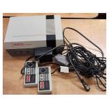 11 - VINTAGE NINTENDO ENTERTAINMENT SYSTEM (M102)