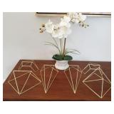 J4 - HIMMELI-INSPIRED GEOMETRIC SCULPTURES, ORCHID