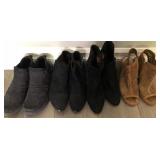 J4 - FOUR PAIR OF WOMEN'S SHOES SIZE 8.5/9 (M21)