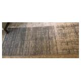 J4 - AREA RUG 7'10'X10' (L3)