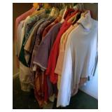 Q - MIXED LOT OF CLOTHING (M22)