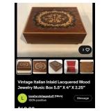 Q - ITALIAN MARQUETRY KEEPSAKE BOX (L149)