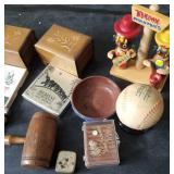 Q - MIXED LOT OF COLLECTIBLES (K151)