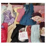 Q - MIXED LOT OF CLOTHING (K182)