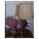 Q - LOT OF TWO TABLE LAMPS (N15)