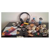 S2 - MIXED LOT OF COLLECTIBLES (L53)