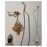 S2 - LOT OF COSTUME JEWELRY PENDANT NECKLACES