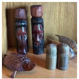 S2 - LOT OF CARVED WOOD FIGURES (R11)