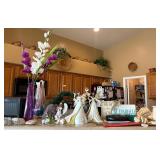 S2 - MIXED LOT OF FIGURINES, VASE & FAUX FLOWERS