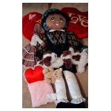 S2 - COLLETIBLE DOLL WITH ACCESSORIES (A46)