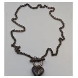B - VINTAGE SILVER HEART PENDANT NECKLACE (10)