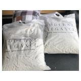 J2 - MODERN ELEGANCE THROWS & PILLOW (G45)
