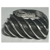 A HEAVY STERLING SILVER RING  15.30GRS