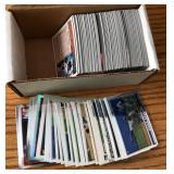 J2 - LOT OF COLLECTIBLE BASEBALL CARDS (C103)