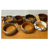 J1 - LOT OF BANGLE BRACELETS (51)