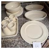 J1 - WEDGWOOD WINDSOR DISHWARE (K4)