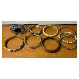 J1 - LOT OF BANGLE BRACELETS (53)
