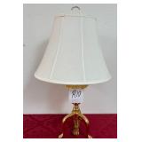J1 - TABLE LAMP WITH SHADE (R10)