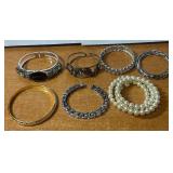 J1 - LOT OF BANGLE BRACELETS (58)