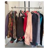 J1 - MIXED LOT OF CLOTHING (G14)