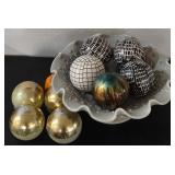 N2 - DECORATIVE ORB DISPLAY SET