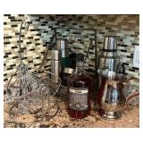 N2 - FRUIT BASKET, THERMOS BOTTLES, PITCHER (K53)