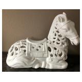 N2 - PIER 1IMPORTS HORSE 11X12' (M167)