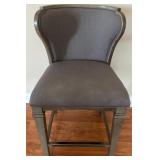 N2 - ELEGANT UPHOLSTERED BAR STOOL