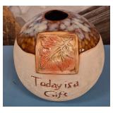 11 - TODAY IS A GIFT VASE (L83)
