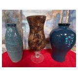 502 - LOT OF THREE DECORATIVE VASES (M65)