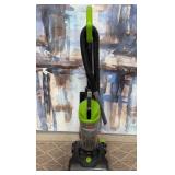 502 - BISSELL VACUUM CLEANER (M106)